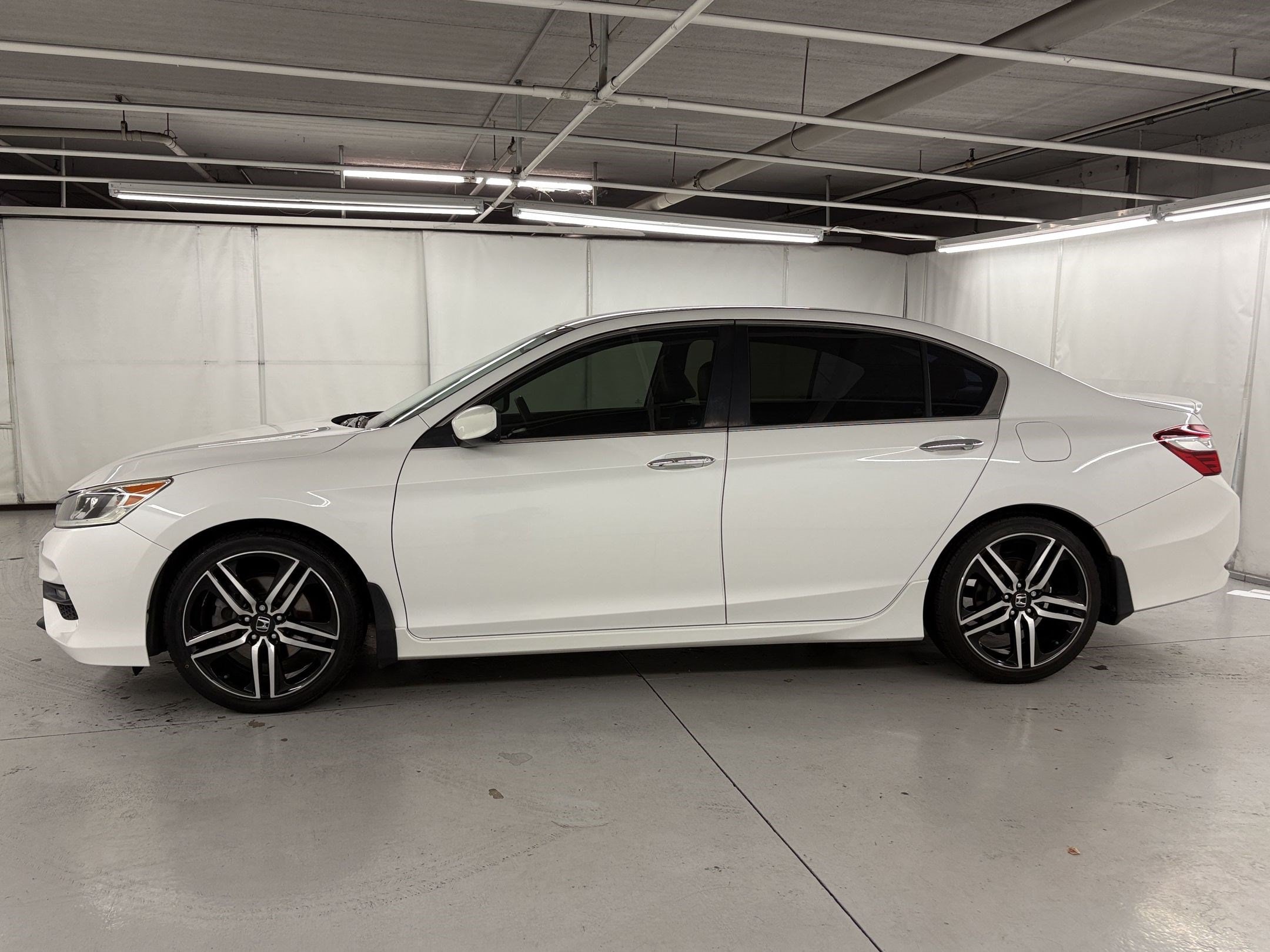 Used 2016 Honda Accord Sport with VIN 1HGCR2F54GA240658 for sale in Calabasas, CA