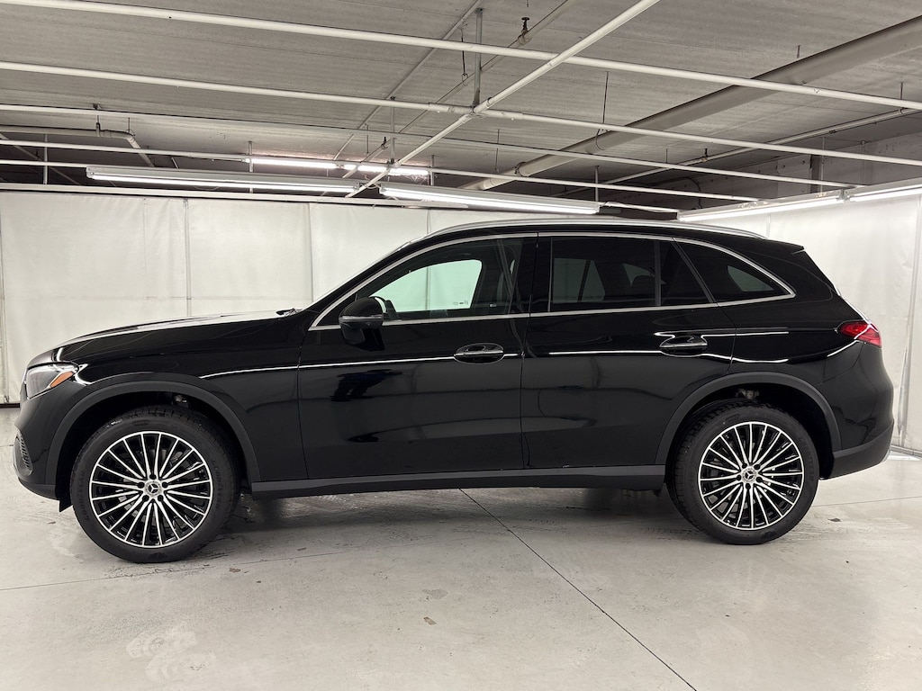 New 2027 Mercedes-Benz GLC 300 Base