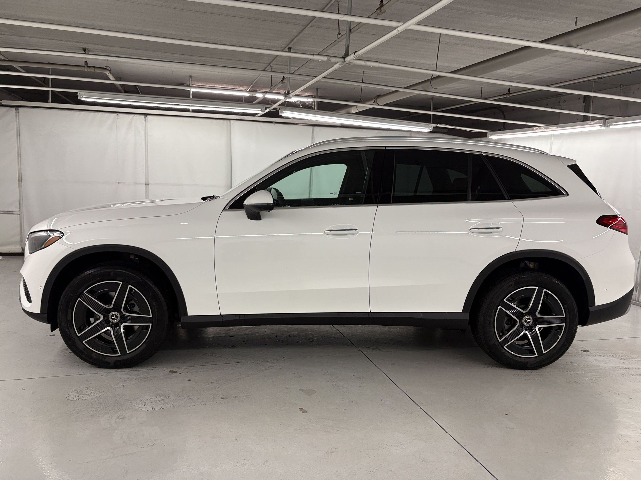 New 2027 Mercedes-Benz GLC 300 SUV