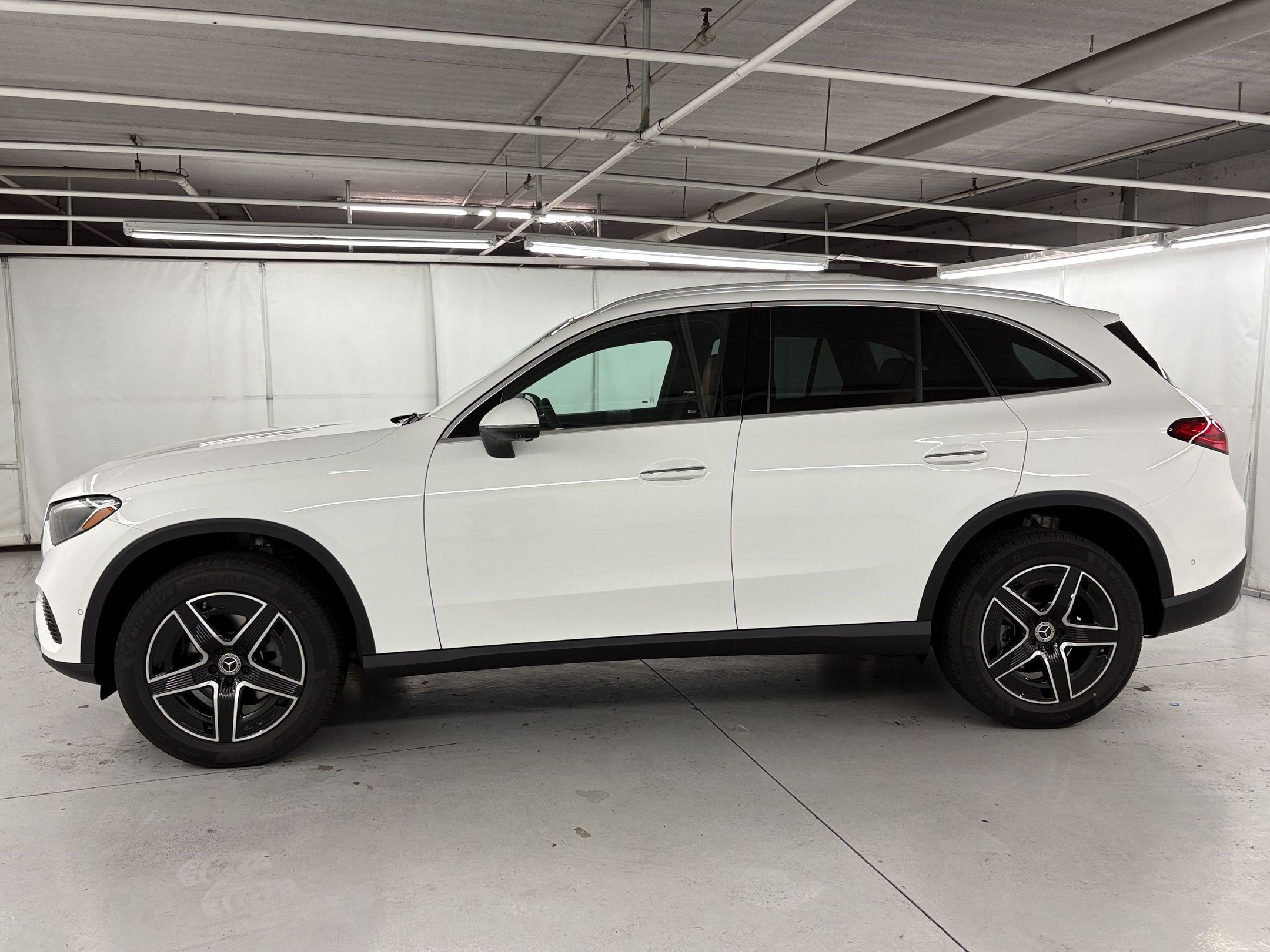 New 2027 Mercedes-Benz GLC 300 SUV