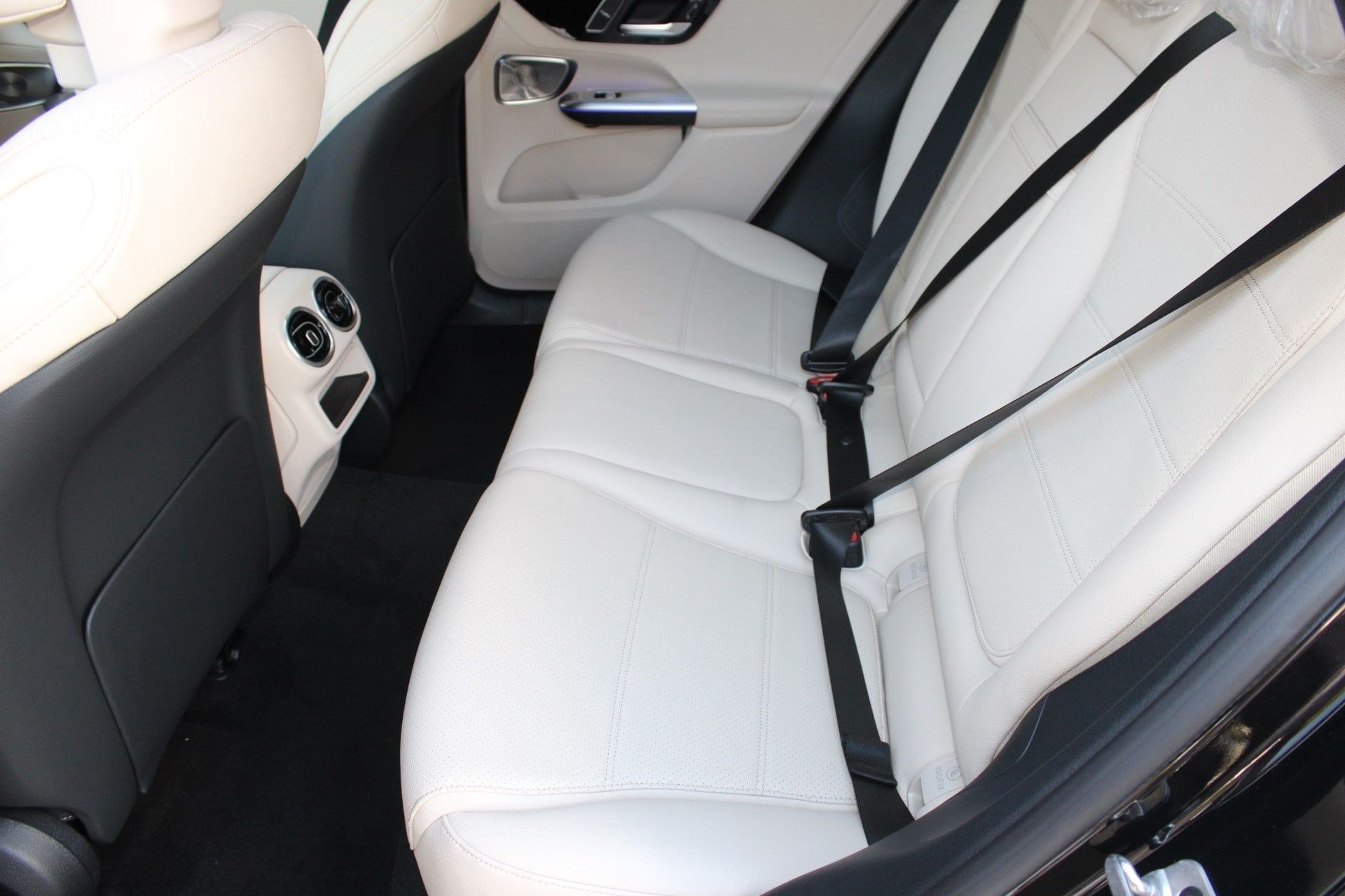 2026 Mercedes-Benz GLC Base - Photo 29