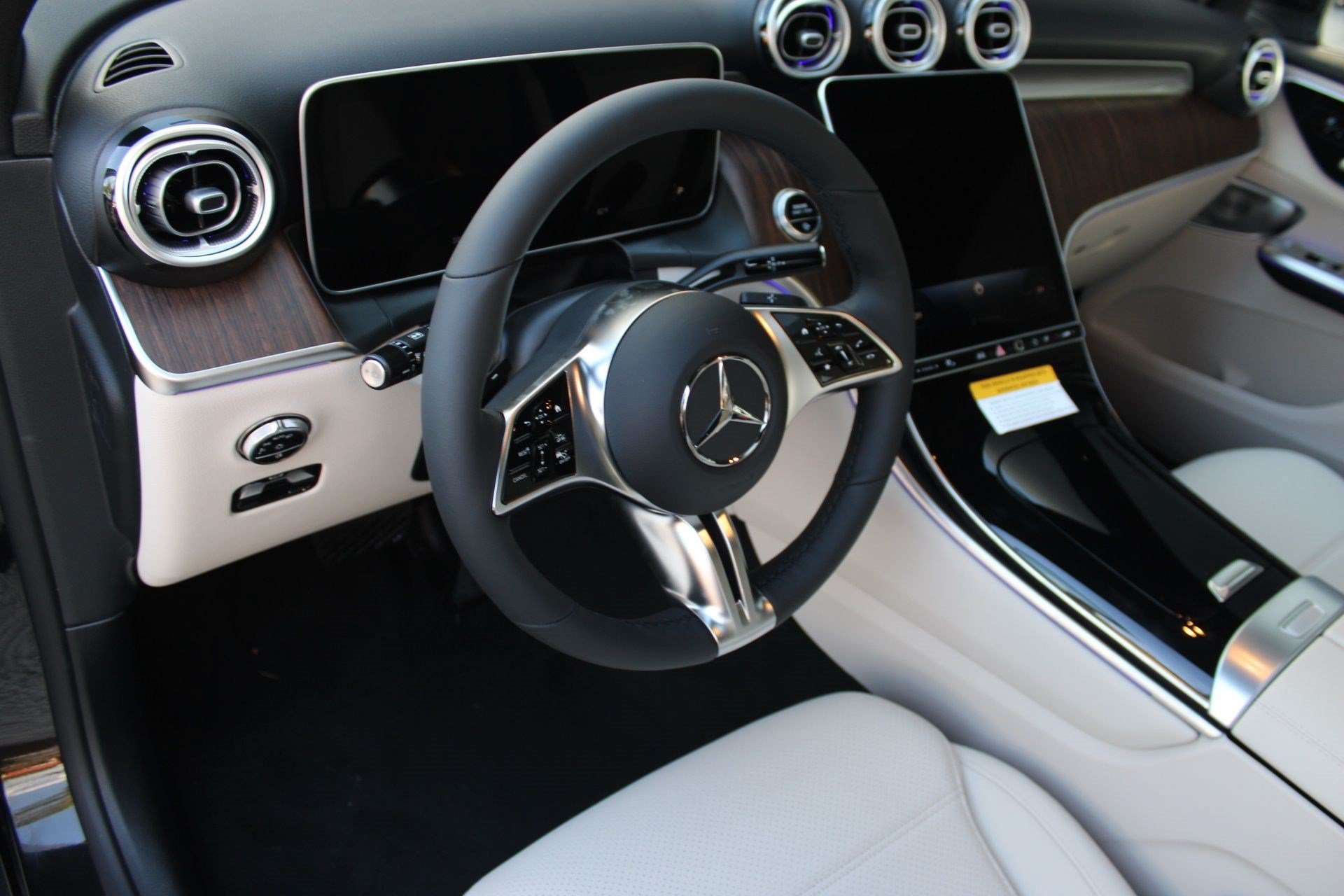 2026 Mercedes-Benz GLC Base - Photo 56