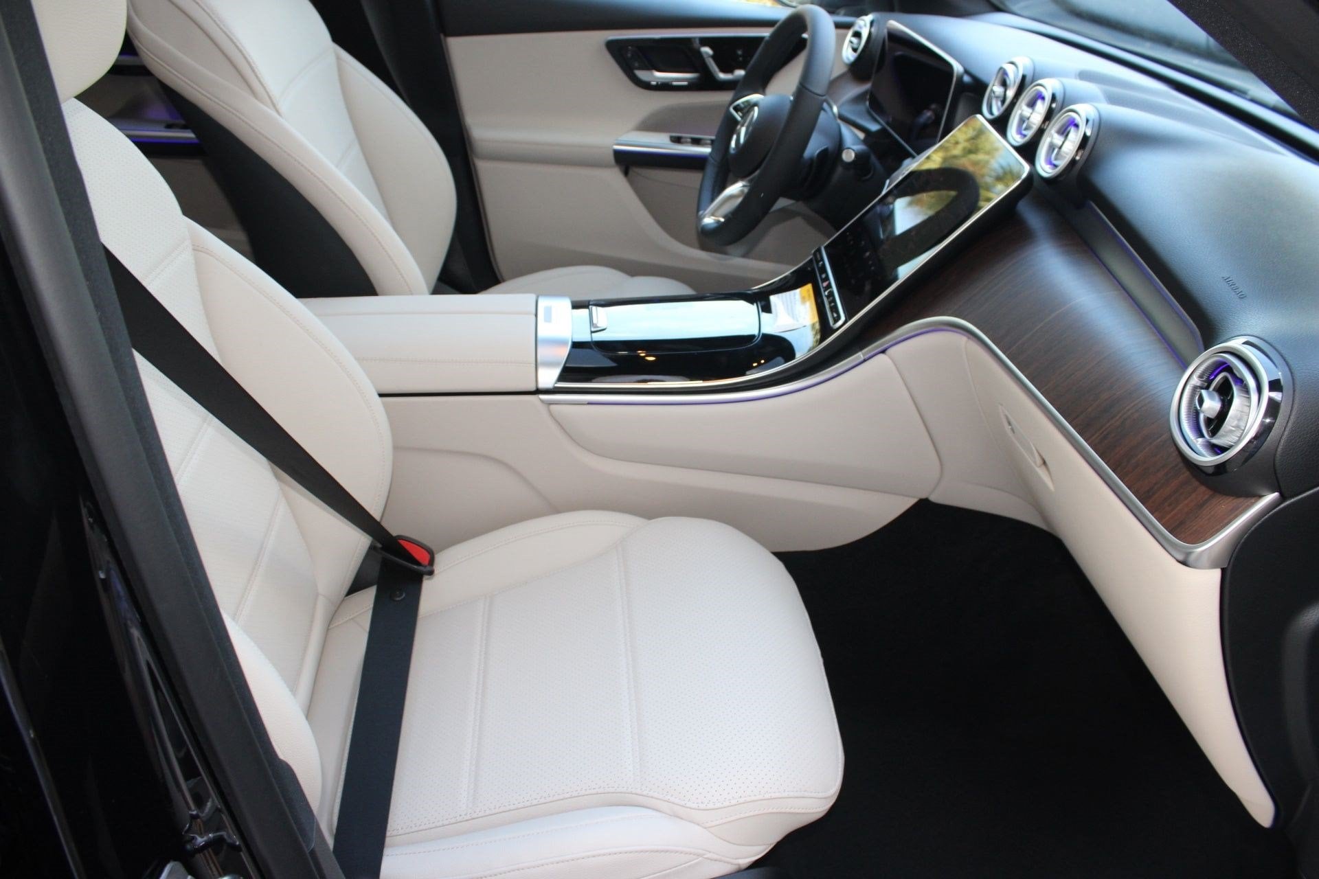 2026 Mercedes-Benz GLC Base - Photo 34