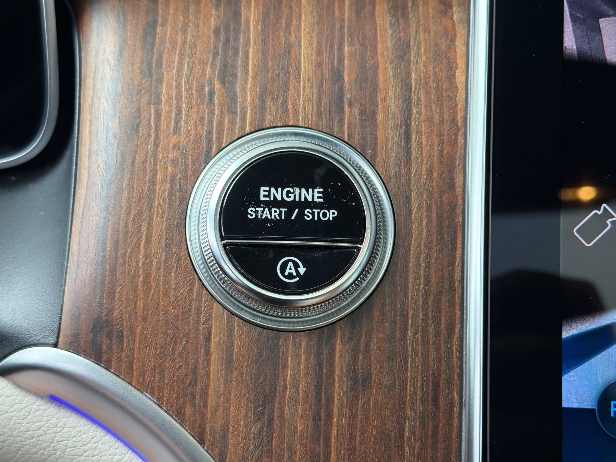 2026 Mercedes-Benz GLC Base - Photo 17