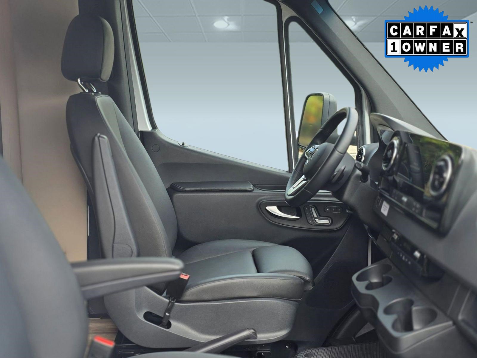 2022 Mercedes-Benz Sprinter Cab Chassis Base - Photo 31