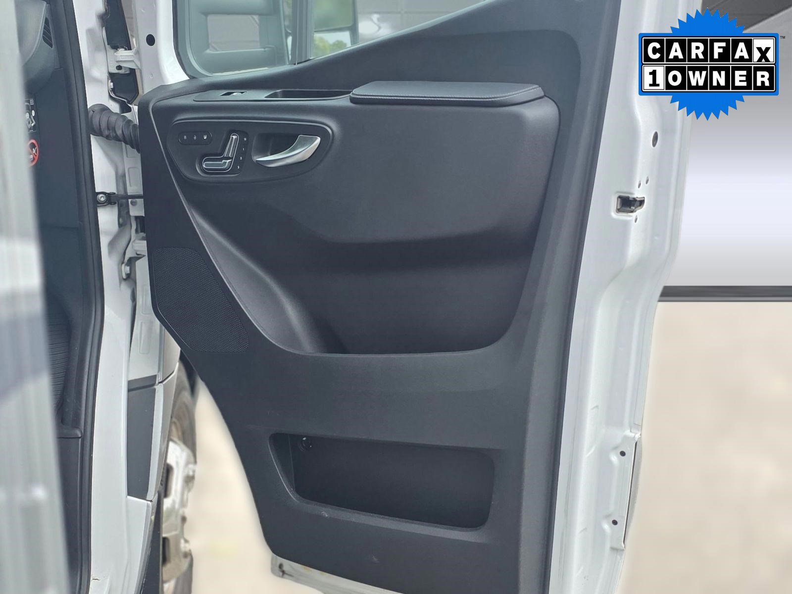 2022 Mercedes-Benz Sprinter Cab Chassis Base - Photo 30