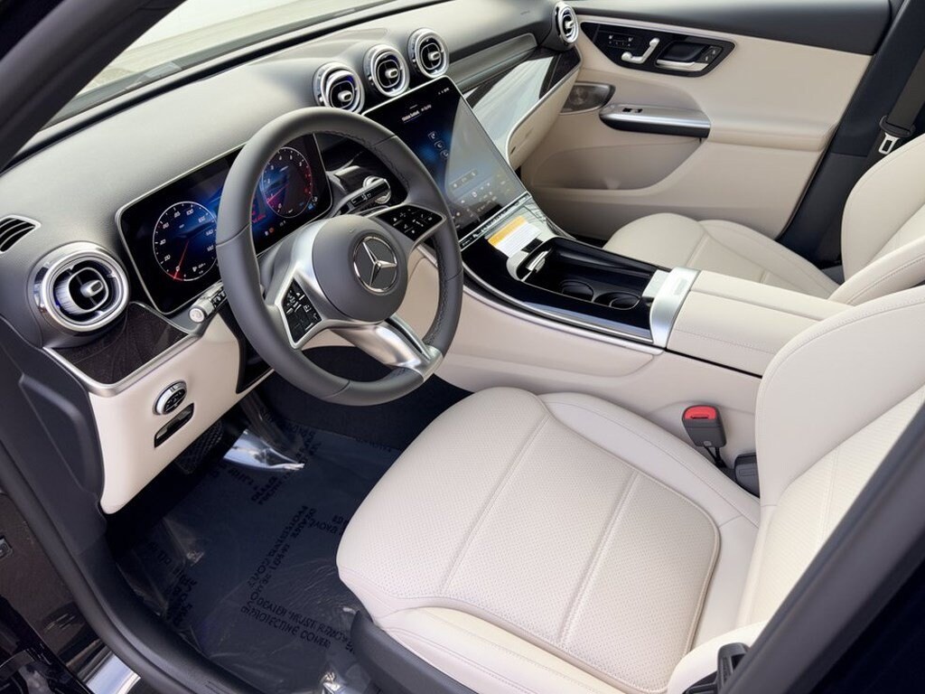 New 2027 Mercedes-Benz GLC 300 4MATIC SUV