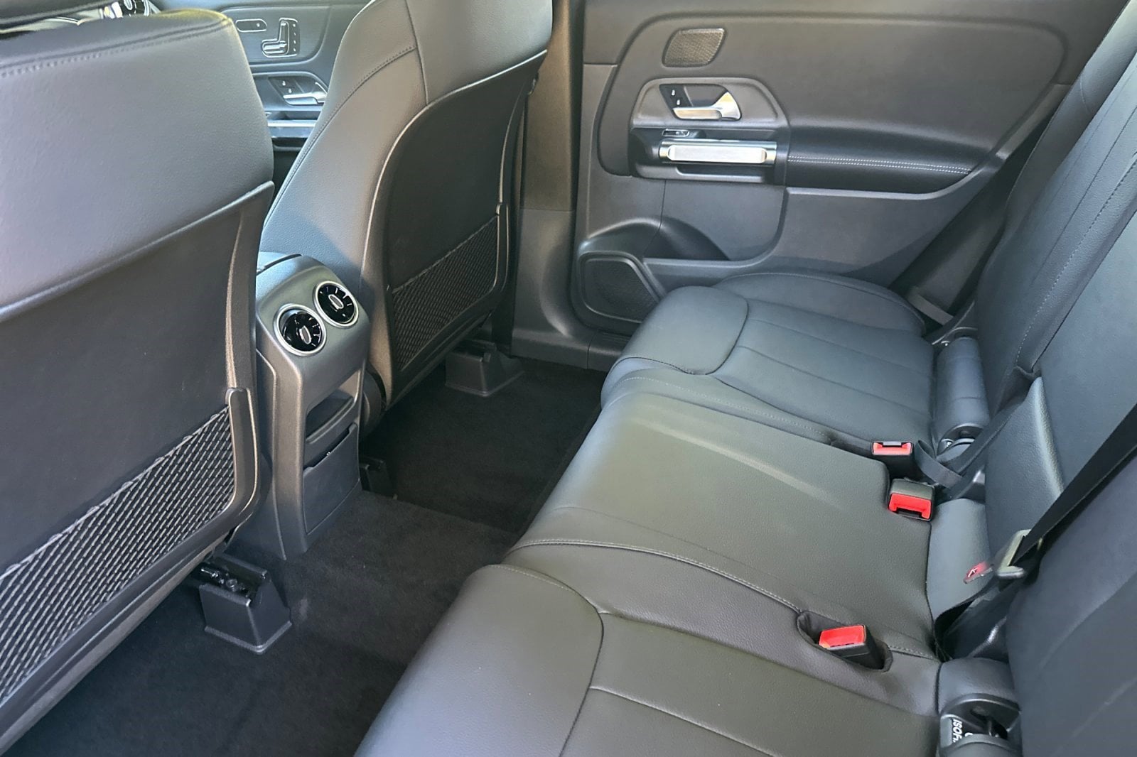2026 Mercedes-Benz GLB GLB 250 - Photo 21