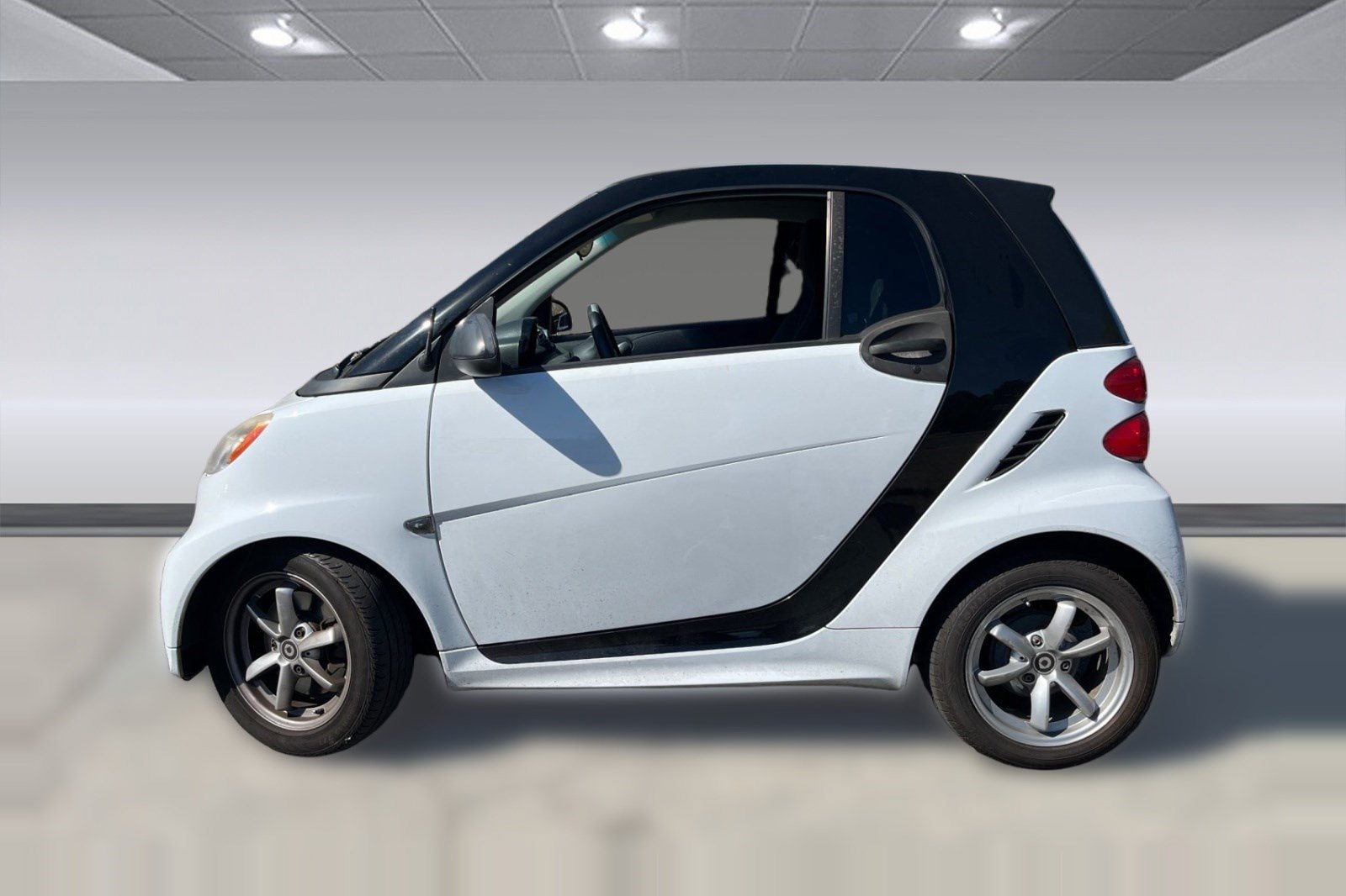 Used 2015 smart fortwo passion with VIN WMEEJ3BA0FK793535 for sale in Walnut Creek, CA