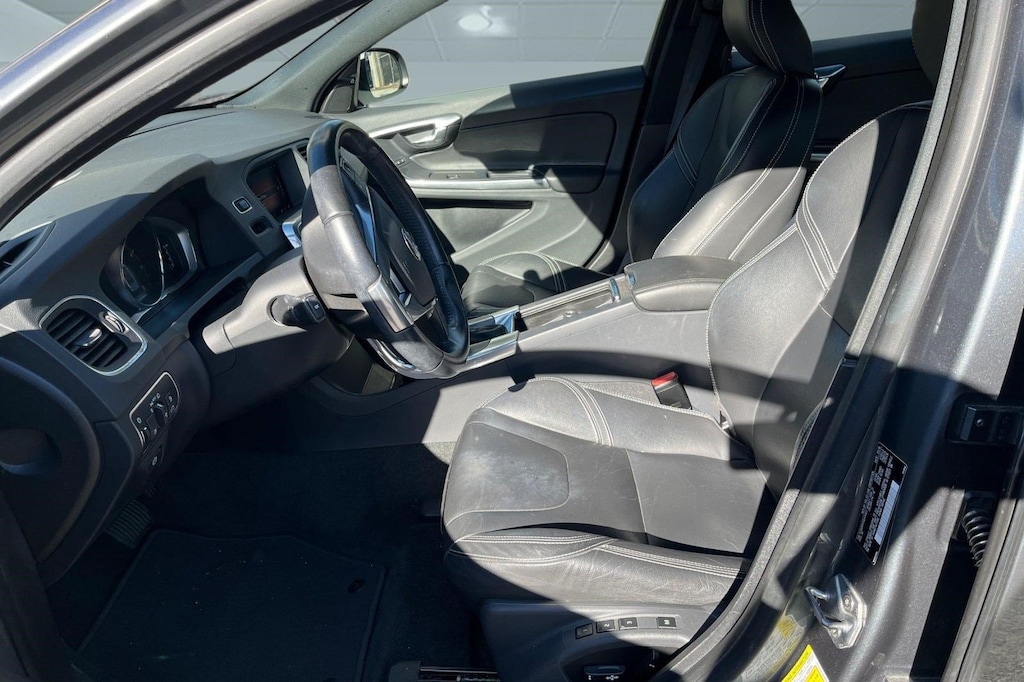 Used 2016 Volvo S60 4dr Sdn T5 Drive-E Premier FWD Sedan
