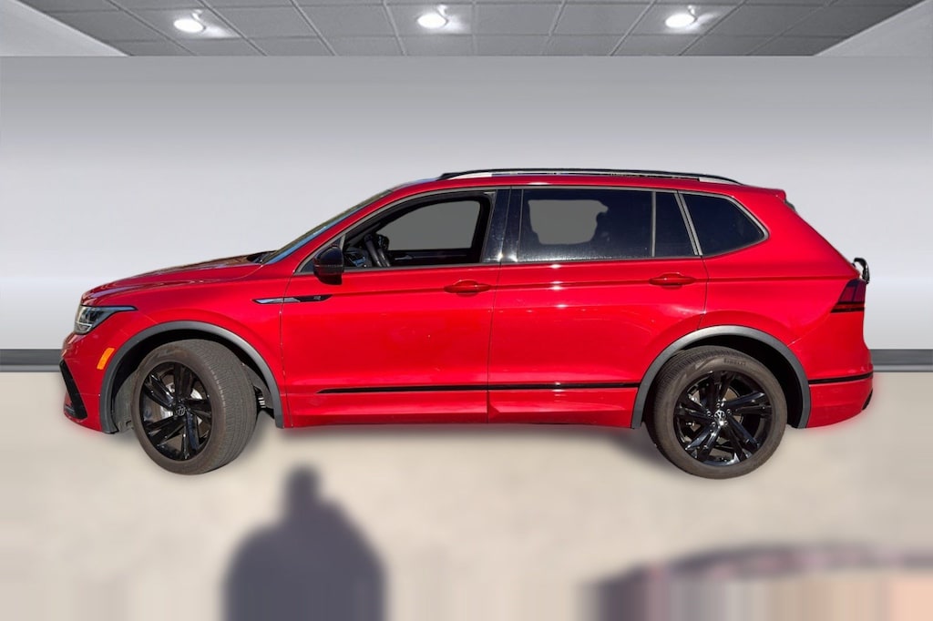 Used 2024 Volkswagen Tiguan 2.0T SE R-Line Black FWD SUV
