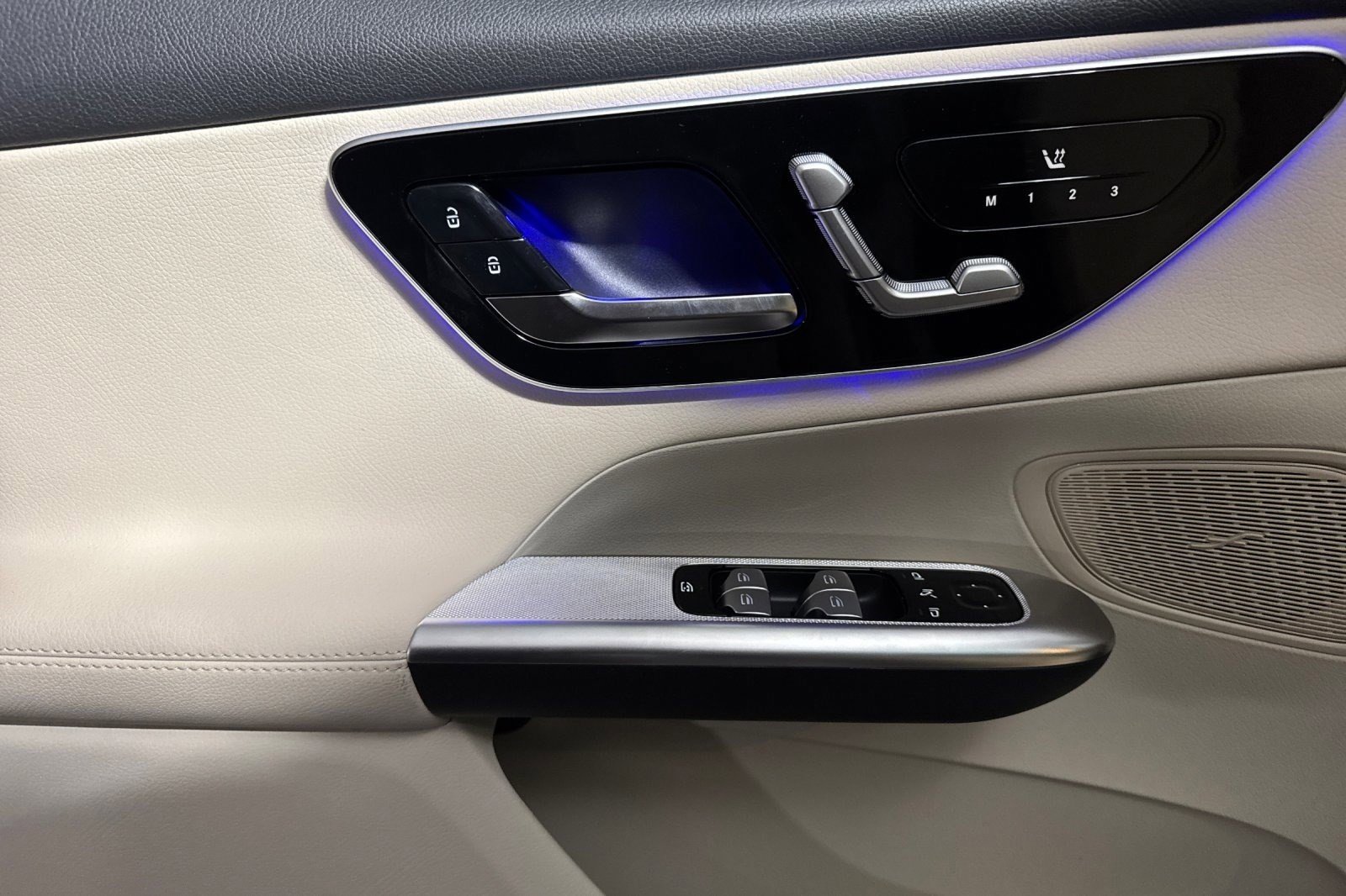 2026 Mercedes-Benz GLC Base - Photo 12