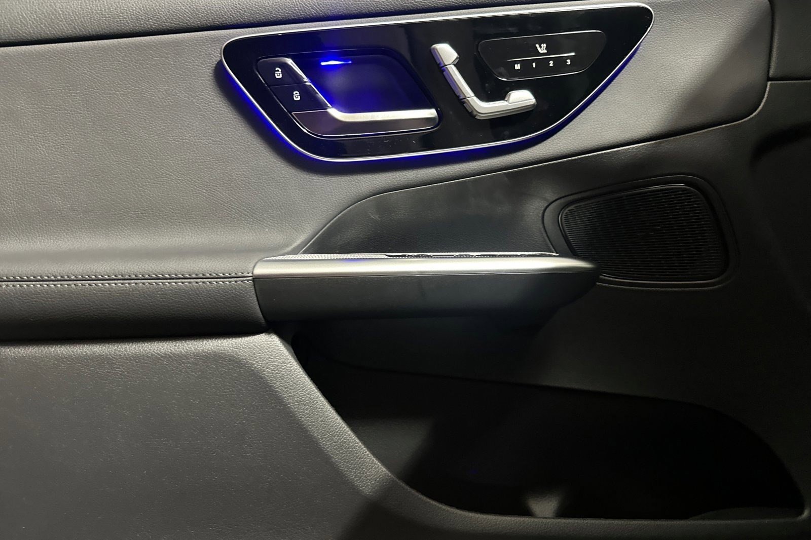 2026 Mercedes-Benz GLC Base - Photo 12