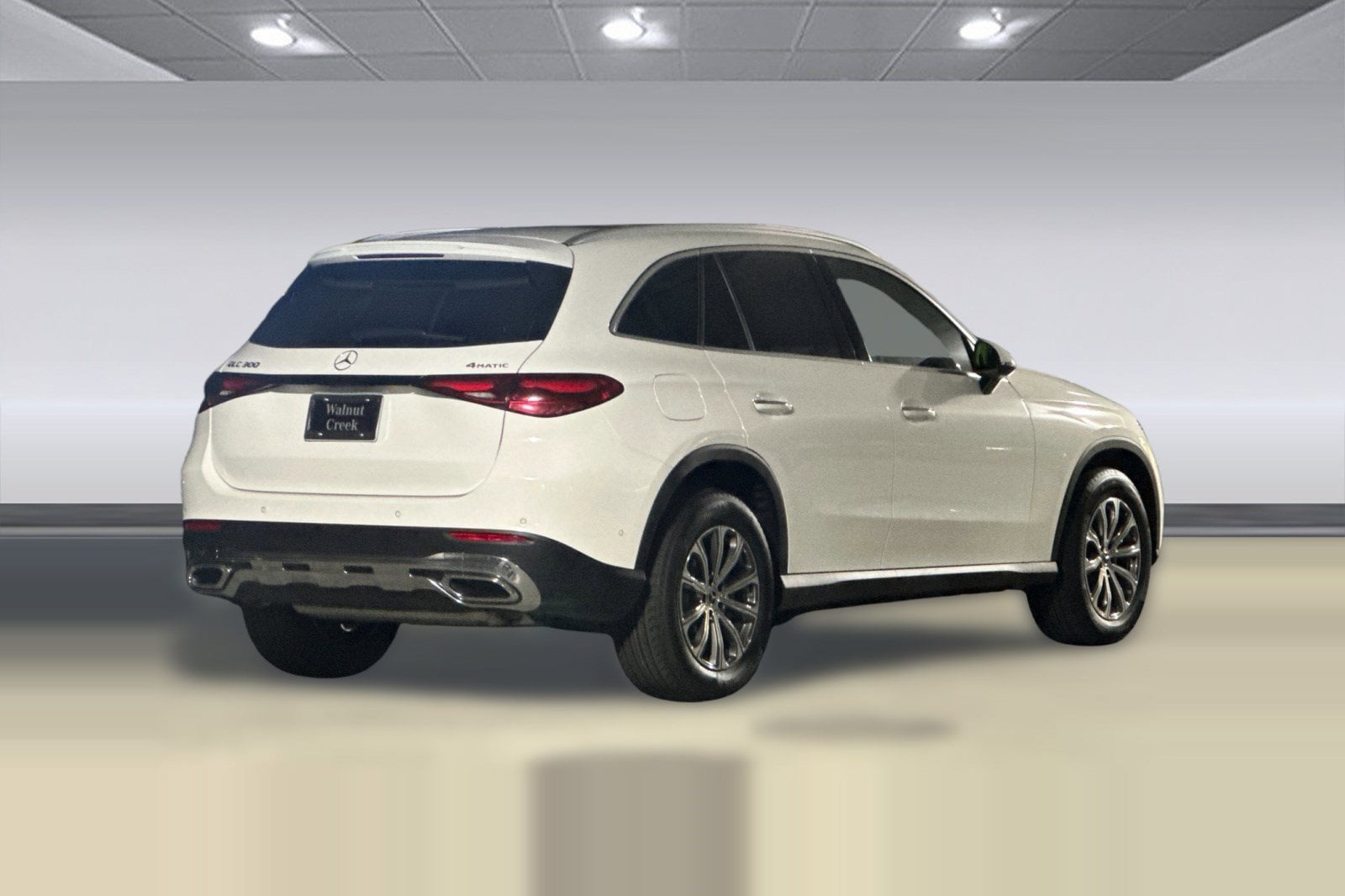 2026 Mercedes-Benz GLC Base - Photo 8