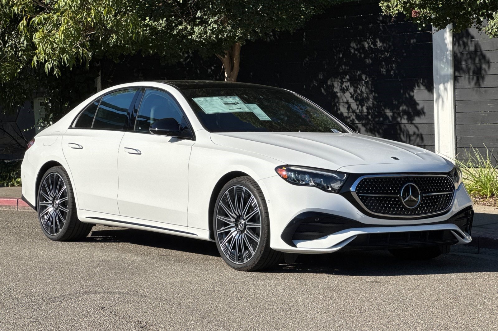 2026 Mercedes-Benz E-Class E350 - Photo 7