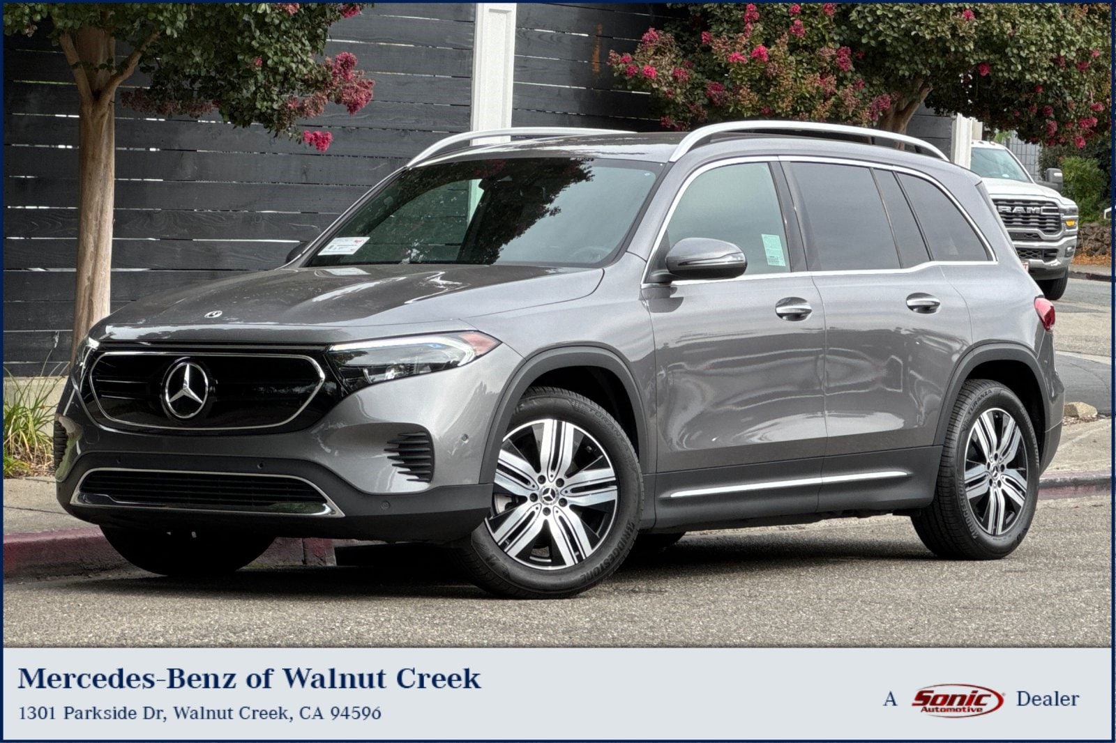 2023 Mercedes-Benz EQB 300 4MATIC SUV SUV