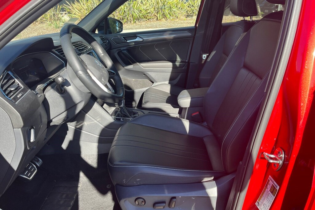 Used 2024 Volkswagen Tiguan 2.0T SE R-Line Black FWD SUV