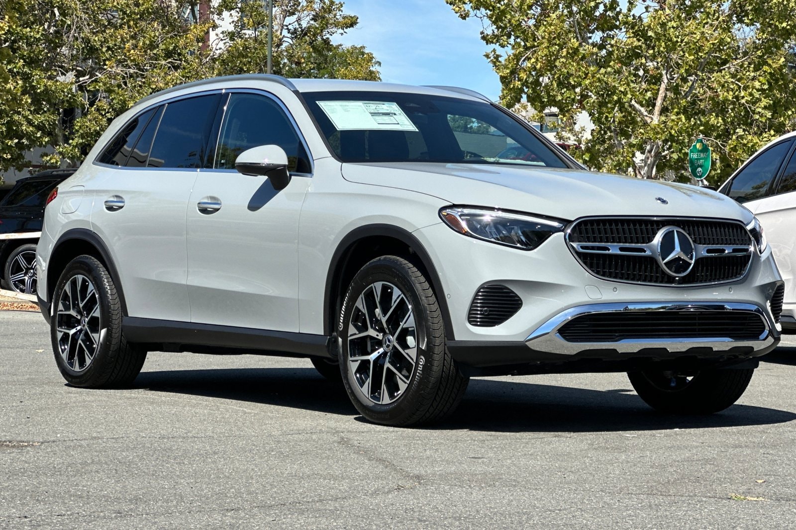 2026 Mercedes-Benz GLC Base - Photo 7