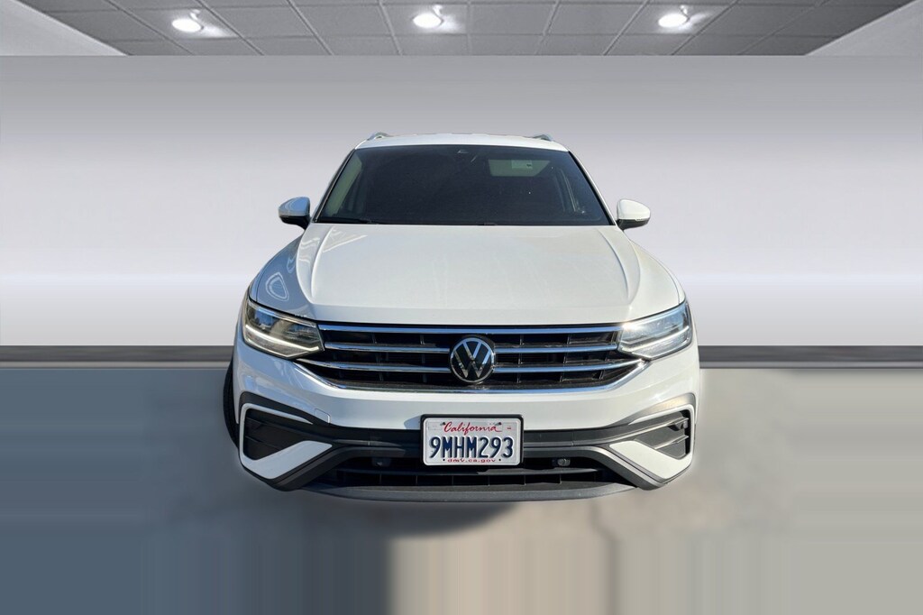 Used 2024 Volkswagen Tiguan 2.0T SE FWD SUV