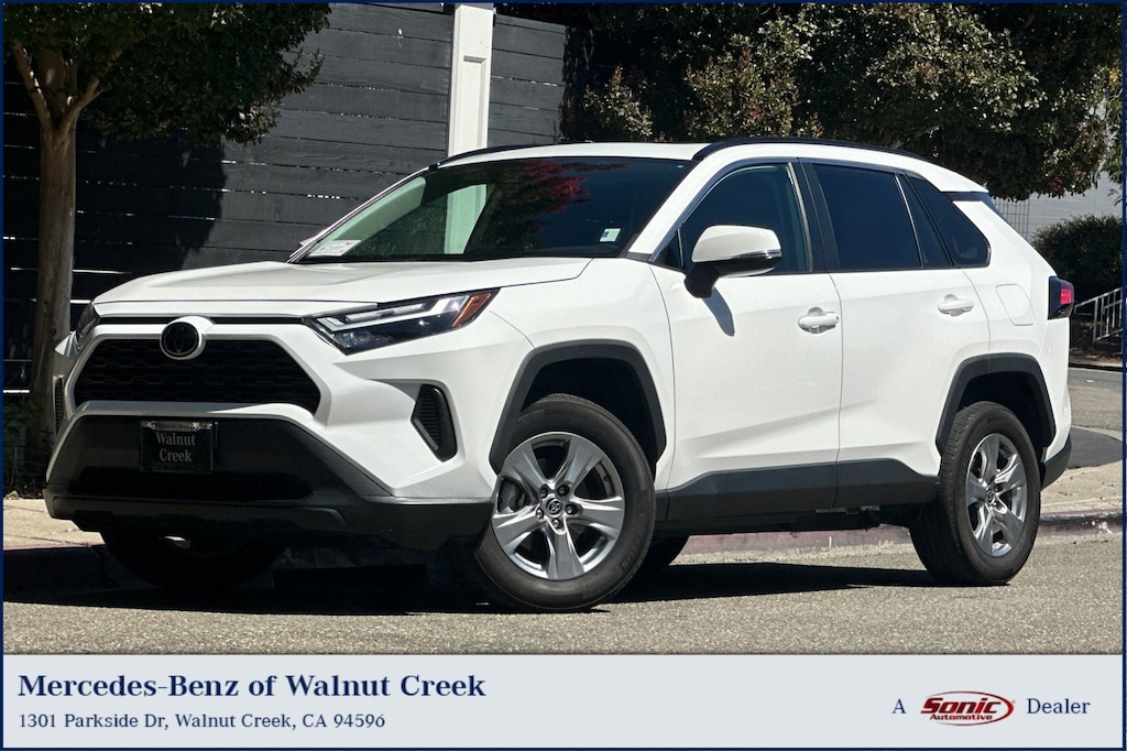 Used 2024 Toyota RAV4 XLE FWD SUV