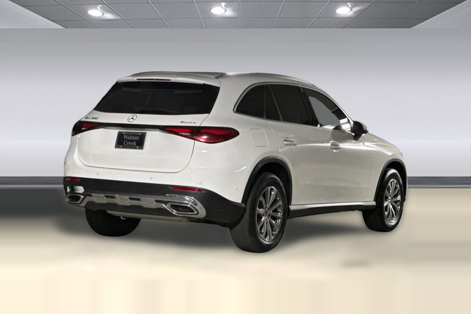 2026 Mercedes-Benz GLC Base - Photo 8