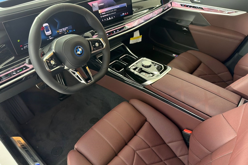 New 2026 BMW 750e xDrive Sedan