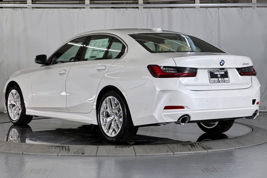 New 2026 BMW 330i Sedan