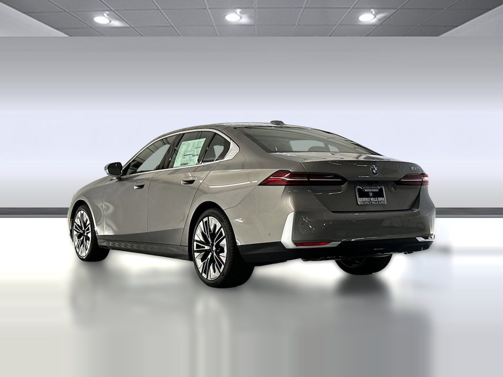 Used 2026 BMW 530i Sedan