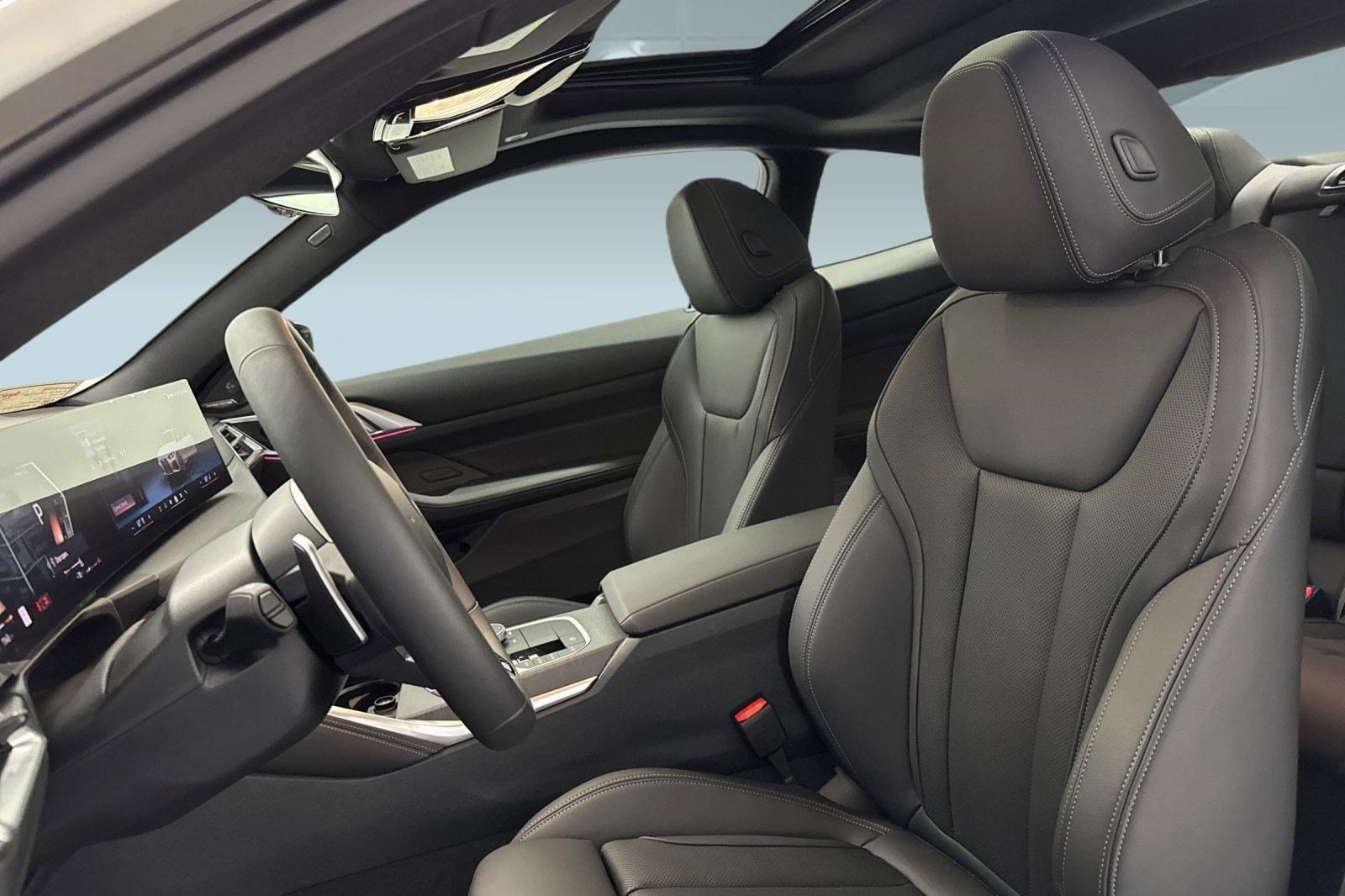 2026 BMW 4 Series 430i - Photo 19