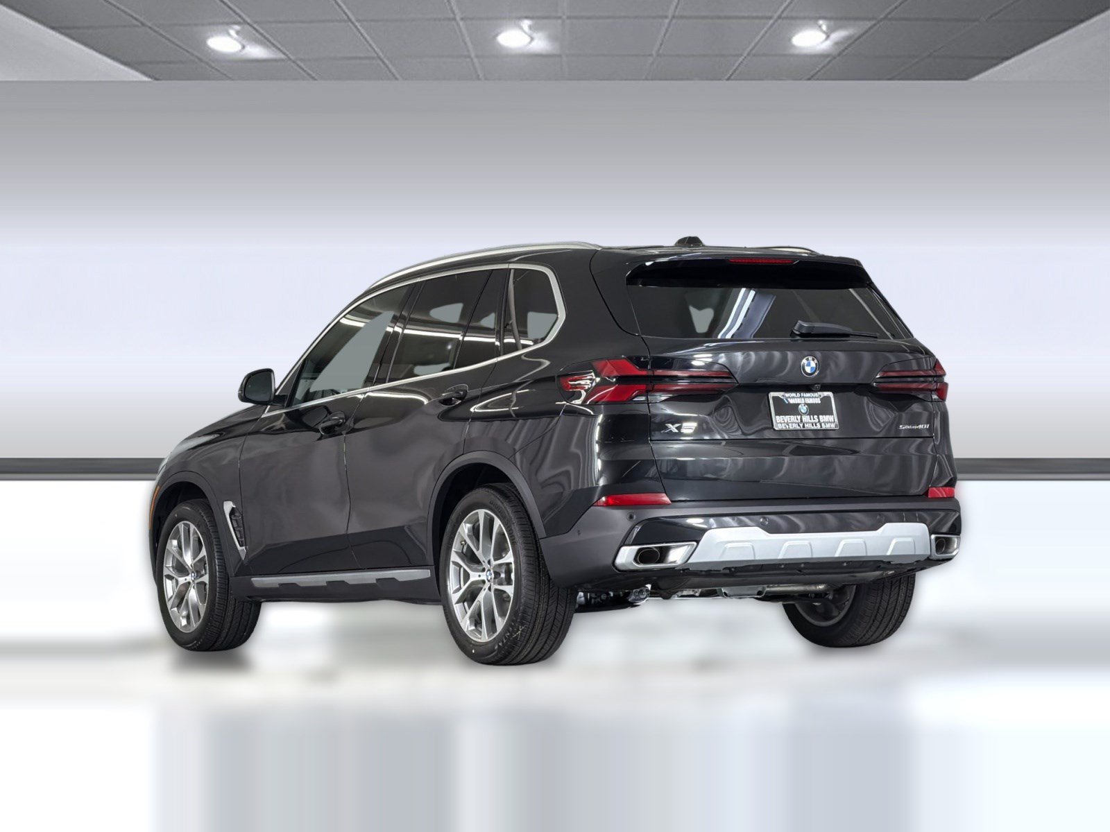 New 2026 BMW X5 sDrive40i SUV