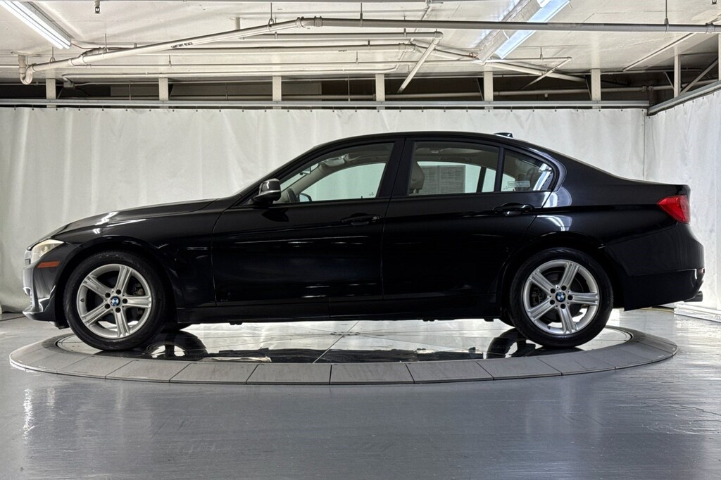 Used 2013 BMW 320i Sedan