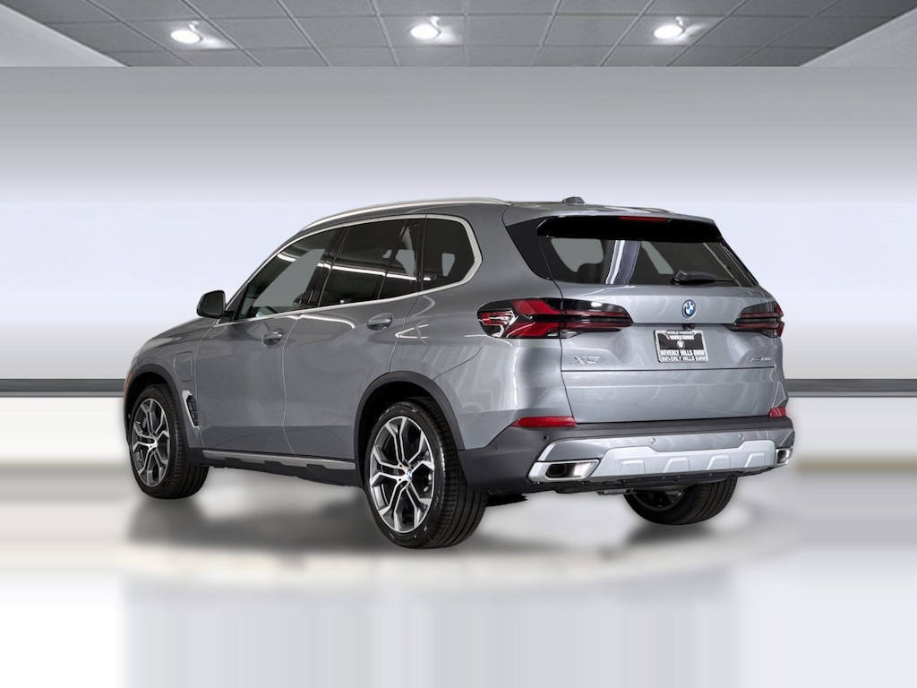 New 2026 BMW X5 PHEV xDrive50e SUV
