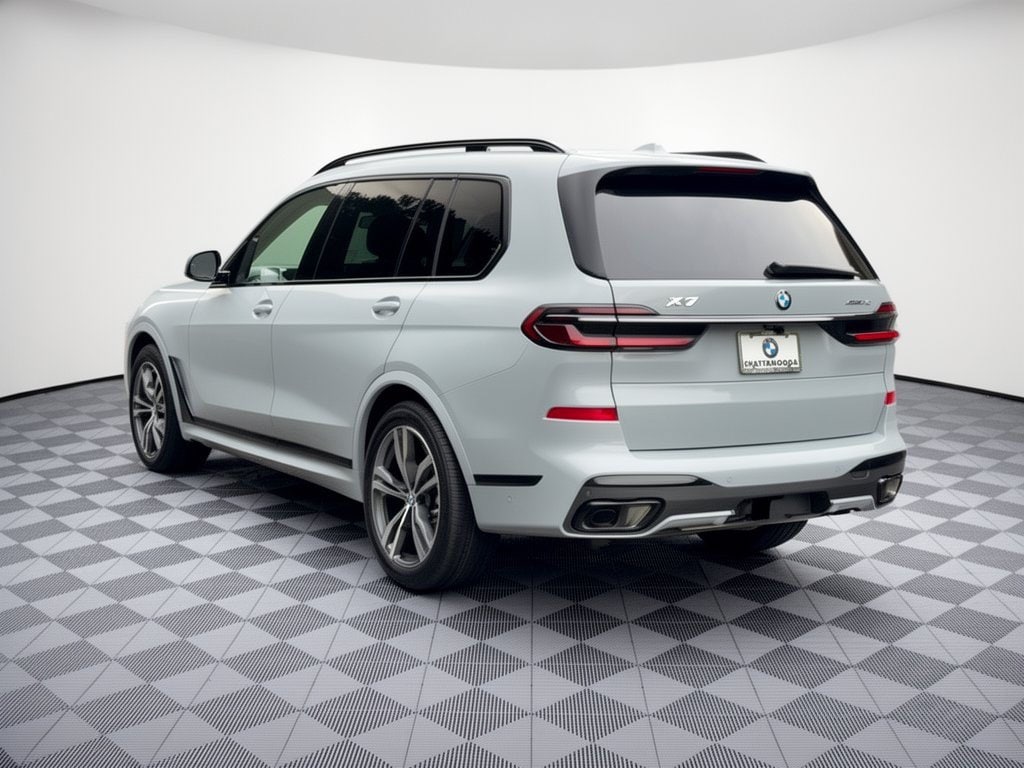 New 2027 BMW X7 xDrive40i SUV