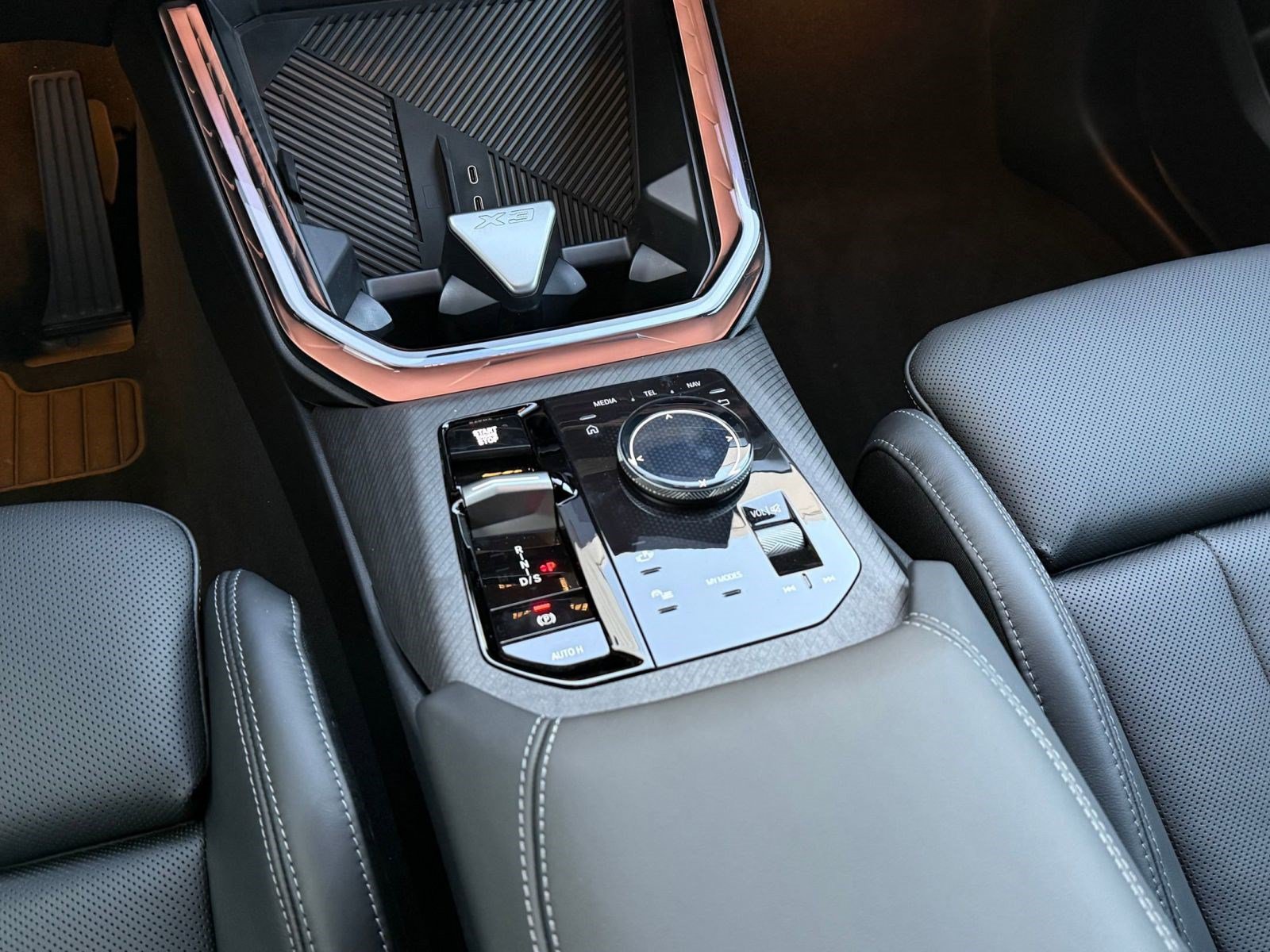 2026 BMW X3 30 - Photo 26