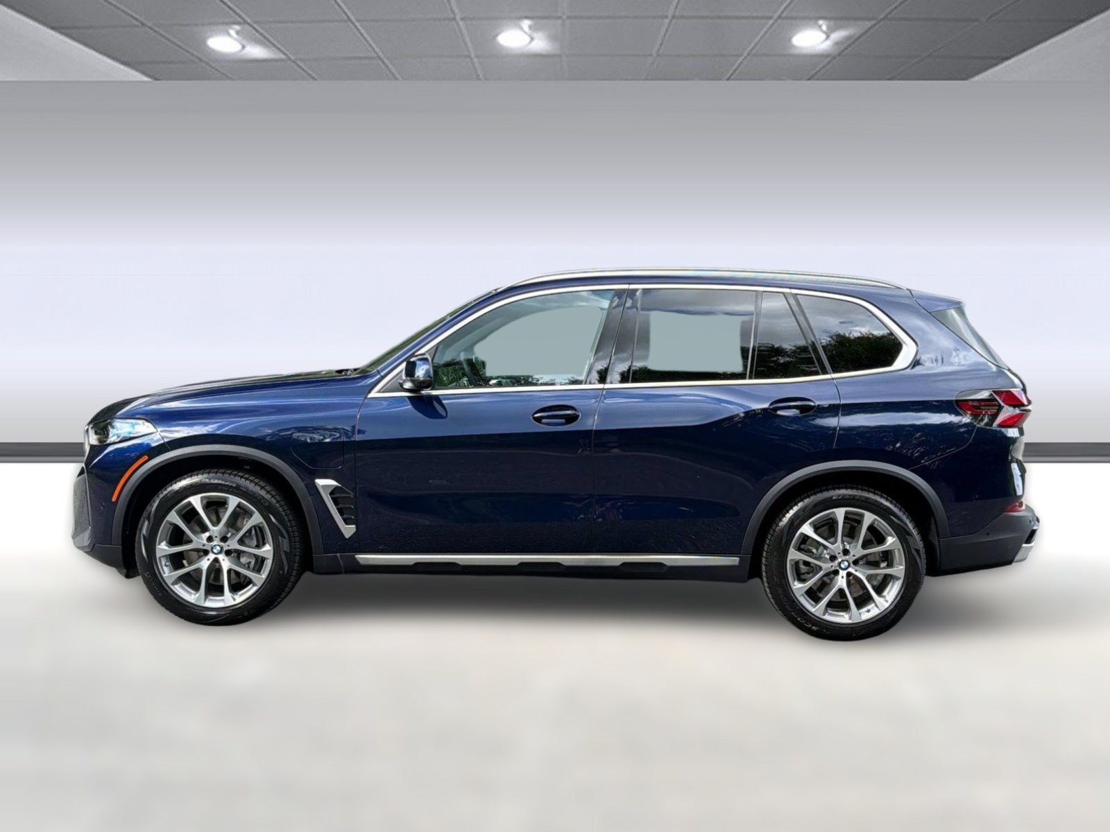 New 2026 BMW X5 PHEV xDrive50e SUV