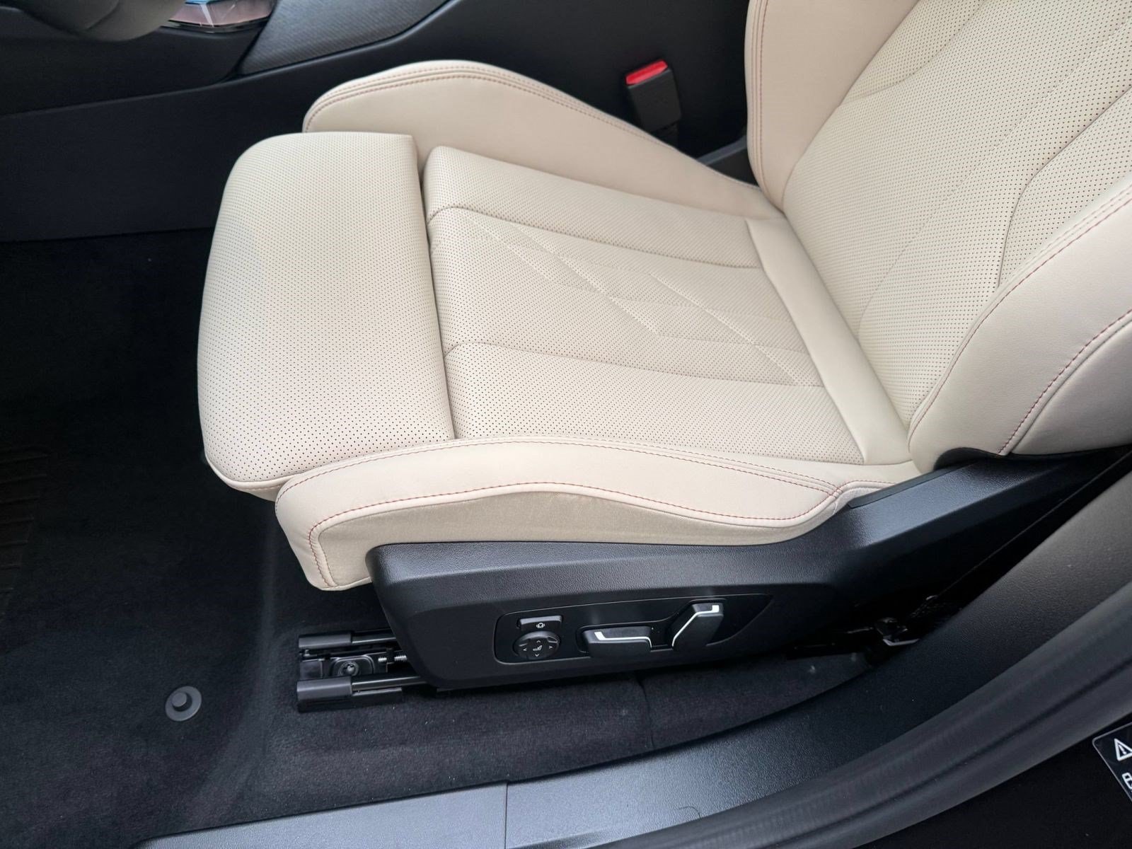 2026 BMW X3 30 - Photo 11