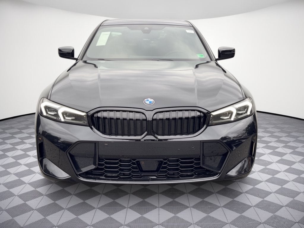 2026 BMW 3 Series 330i - Photo 6
