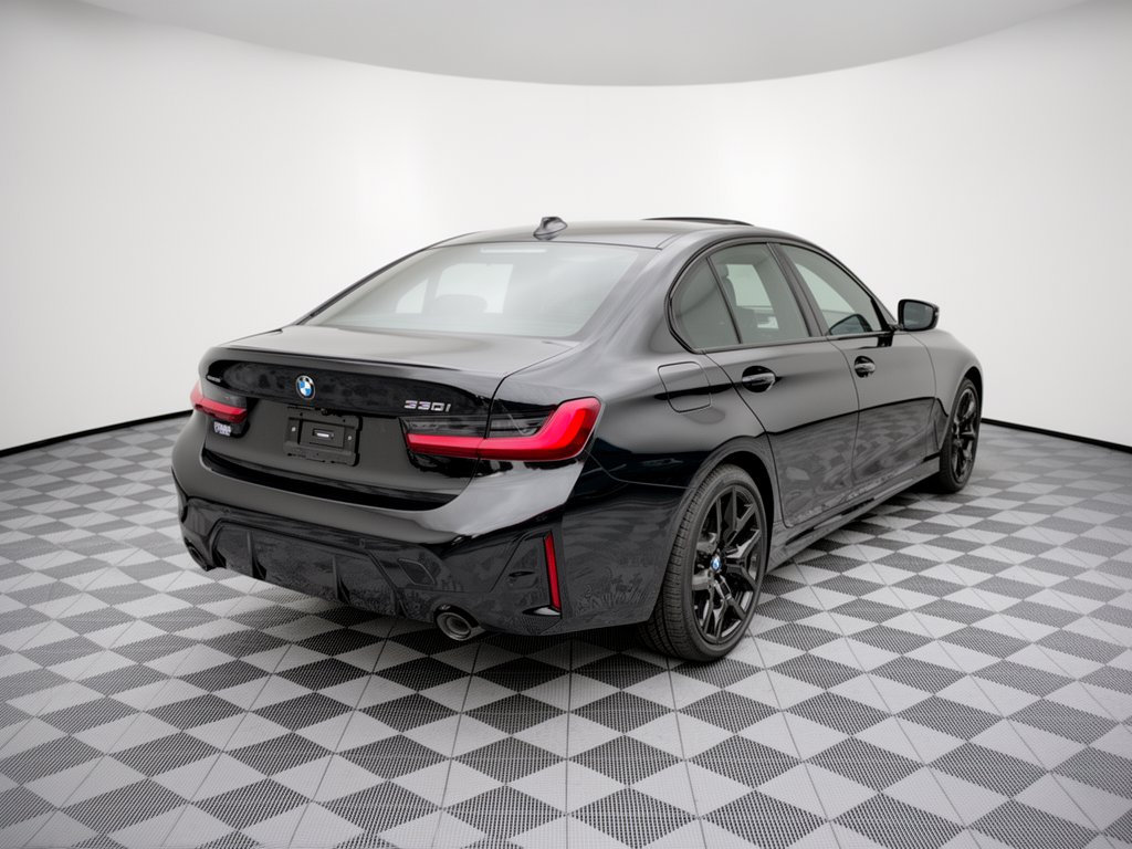 2026 BMW 3 Series 330i - Photo 9