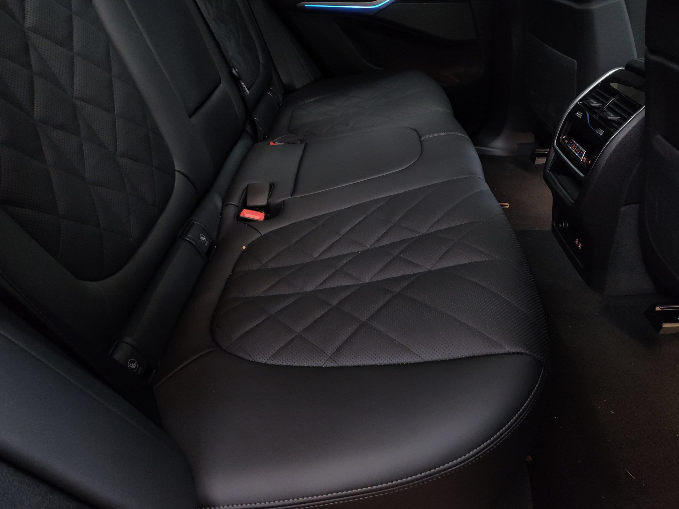 2026 BMW X5 50e - Photo 23