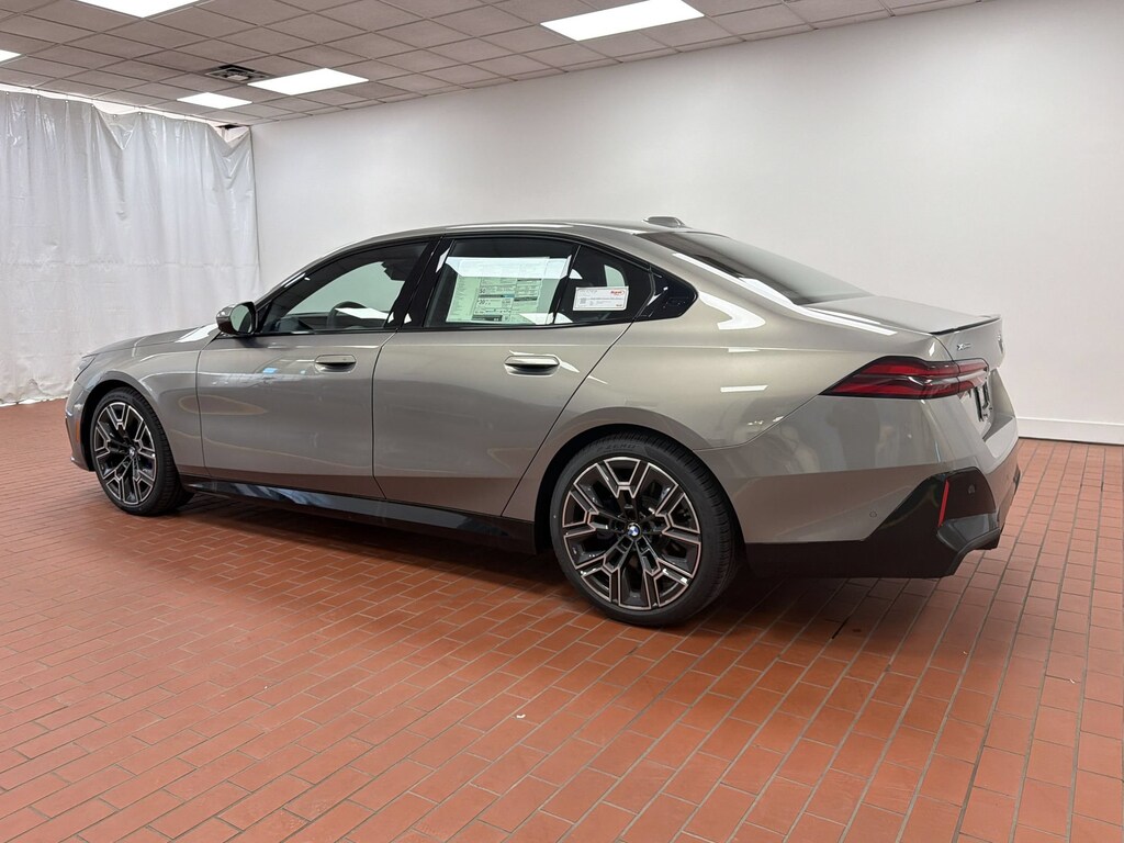 Used 2026 BMW 530i xDrive Sedan