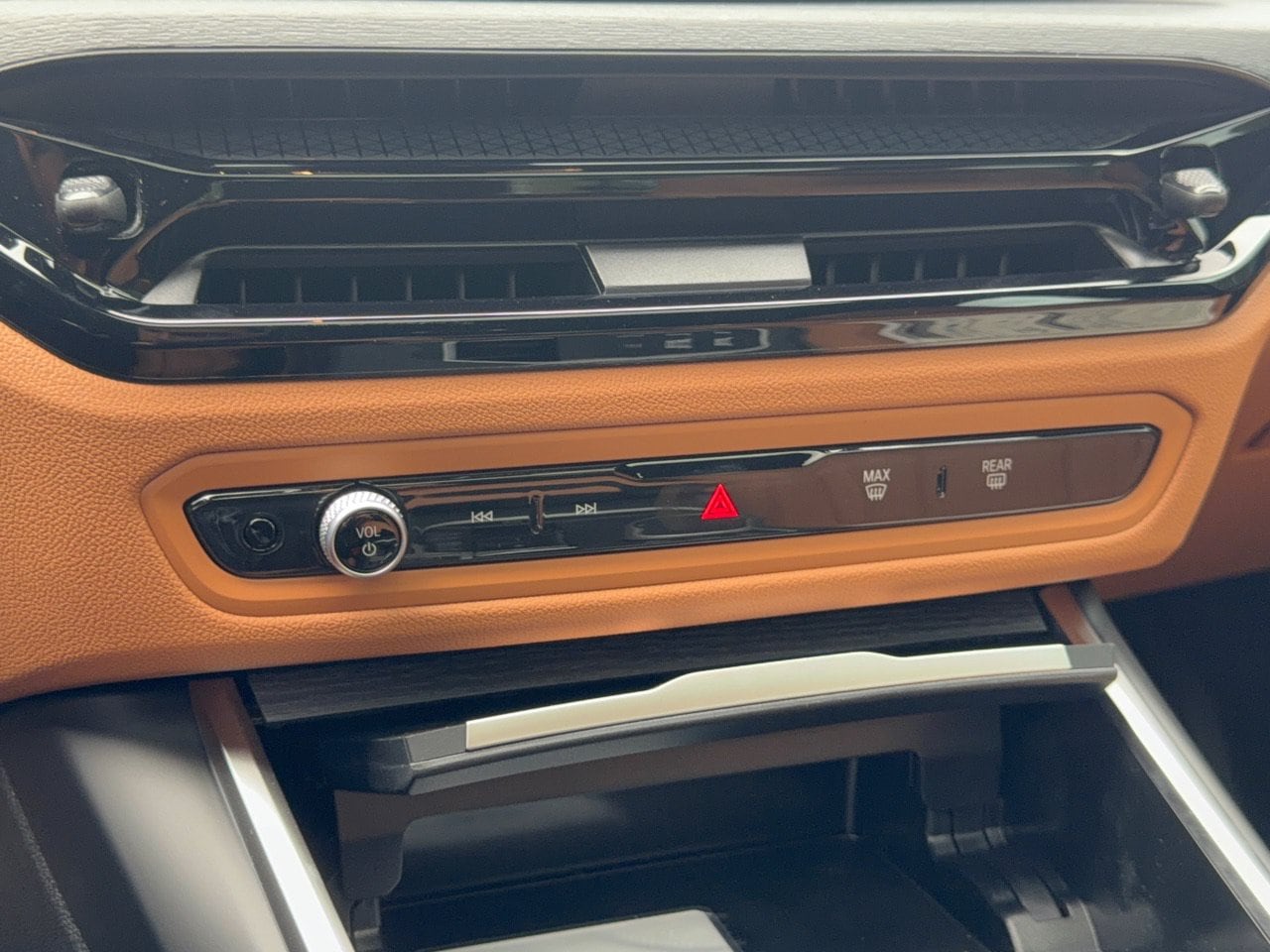 2026 BMW 3 Series 330i - Photo 22