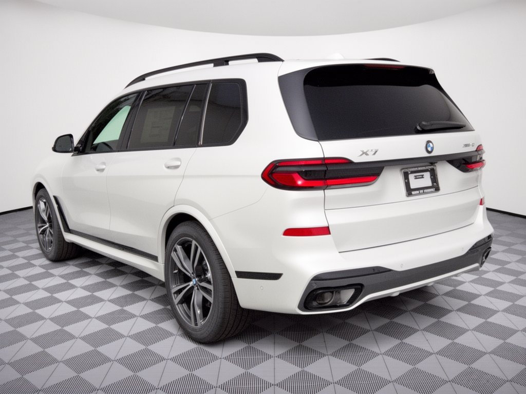 New 2027 BMW X7 xDrive40i SUV