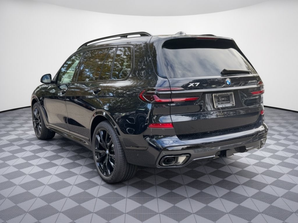 New 2027 BMW X7 xDrive40i SUV