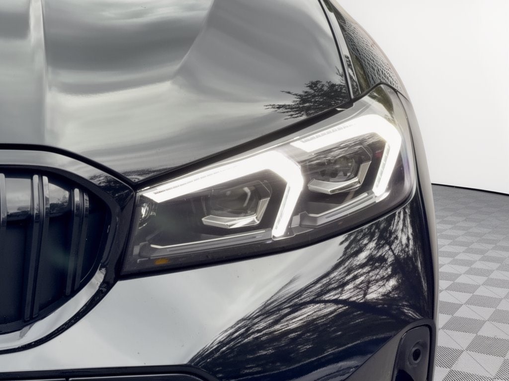2026 BMW 3 Series 330i - Photo 12