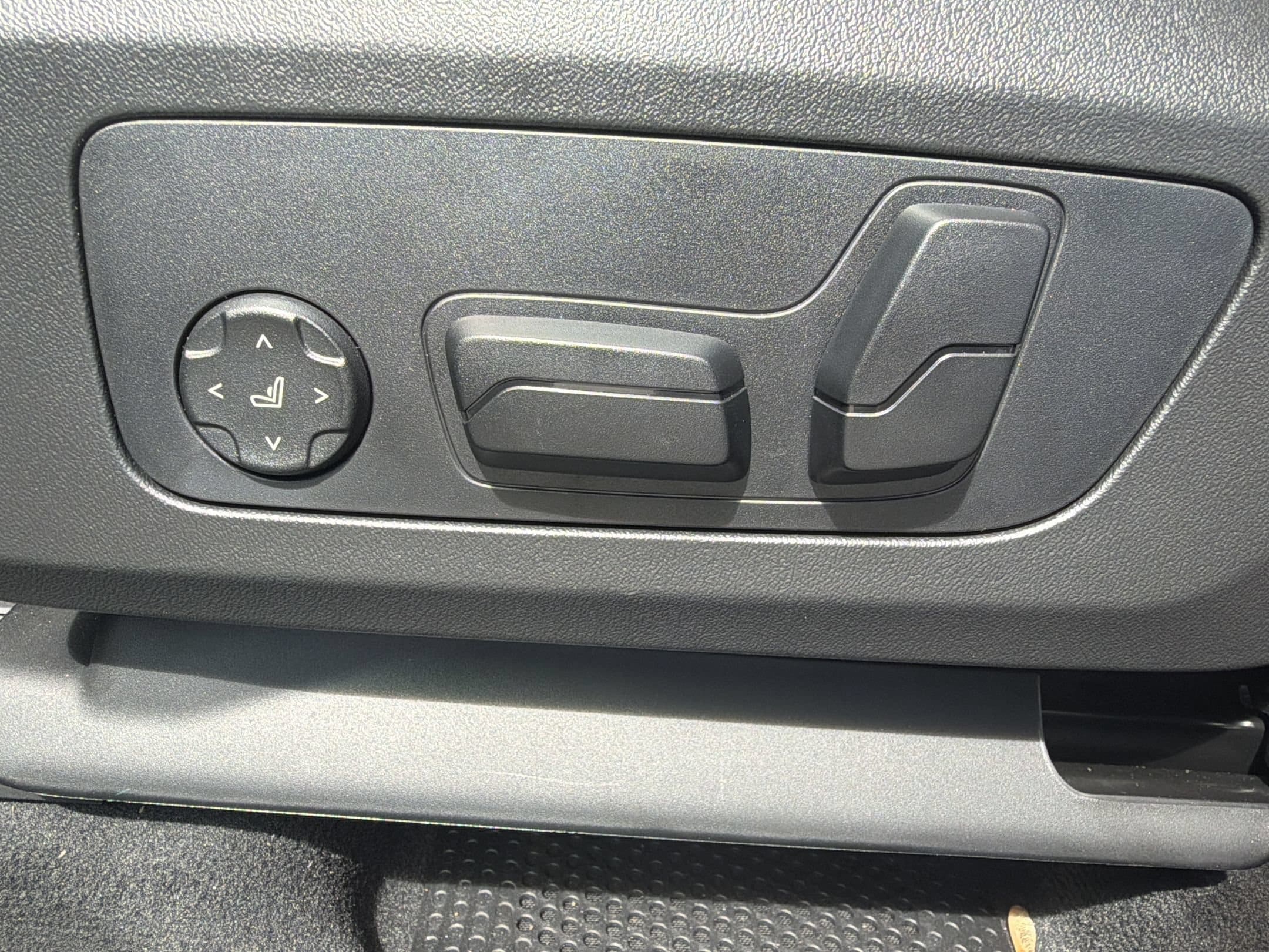 2026 BMW X1 XDrive28i - Photo 16