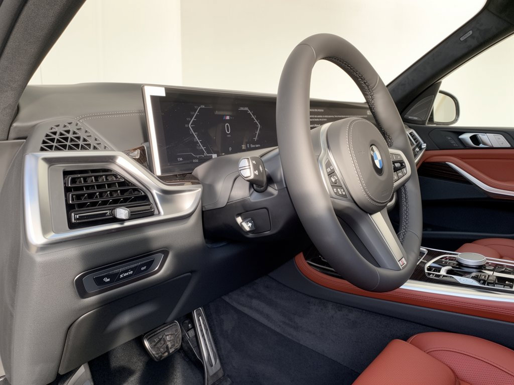 New 2027 BMW X7 xDrive40i SUV