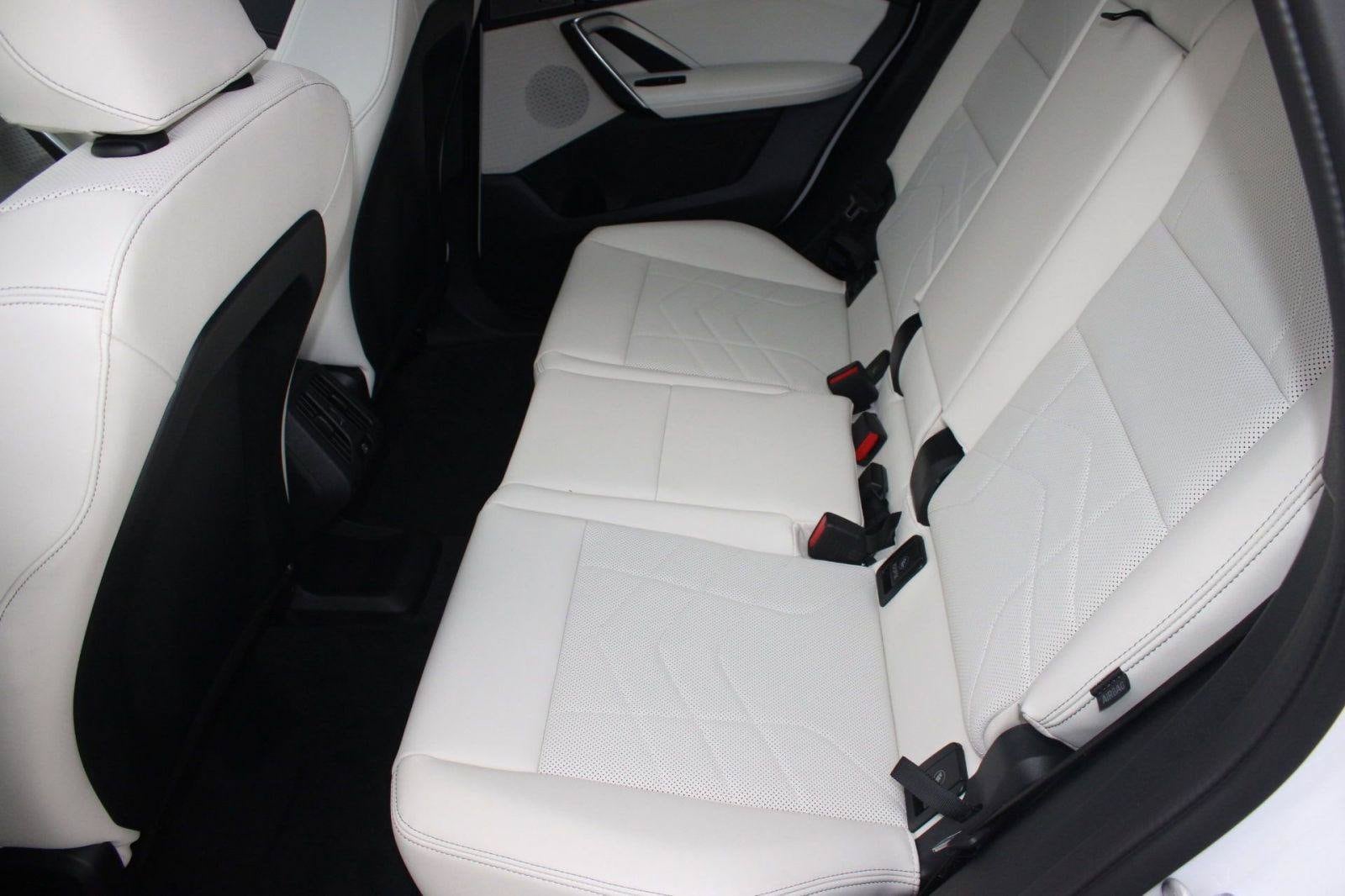 2026 BMW X1 28i - Photo 14