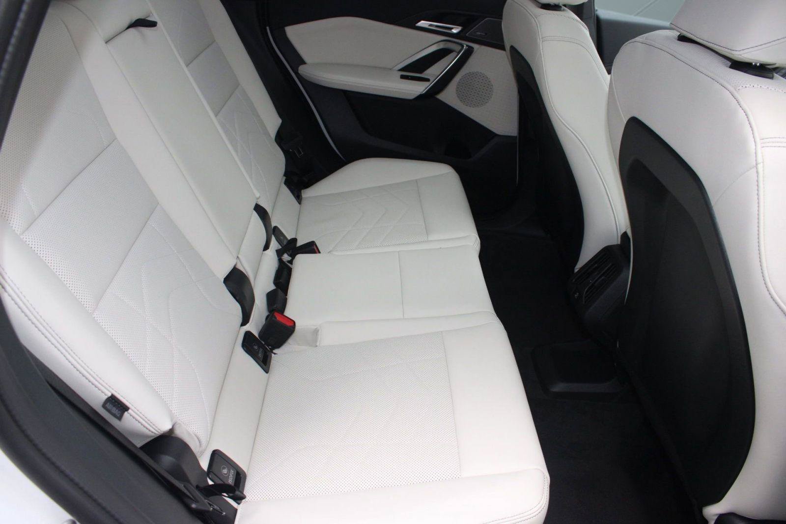 2026 BMW X1 28i - Photo 32