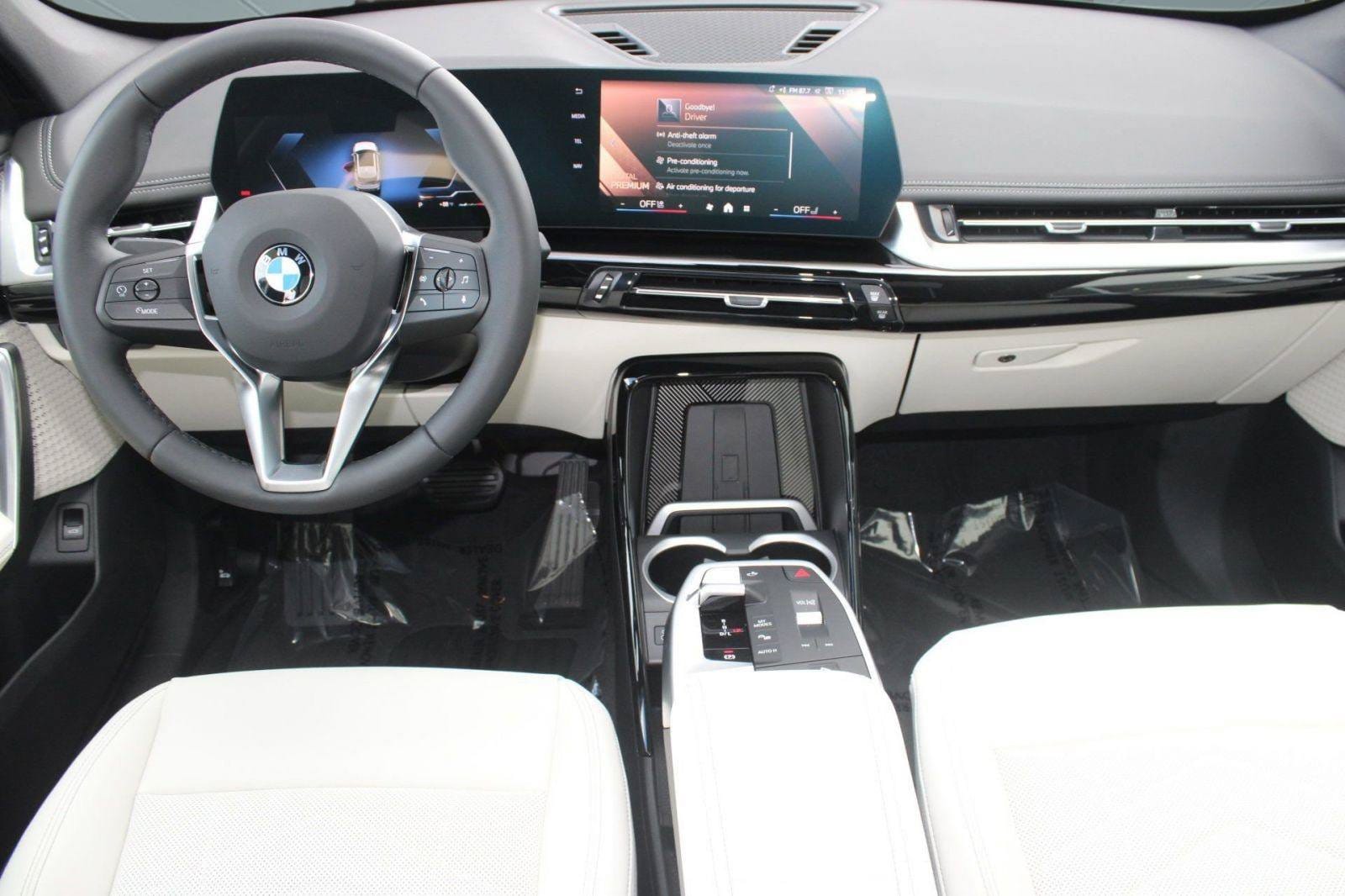 2026 BMW X1 28i - Photo 16