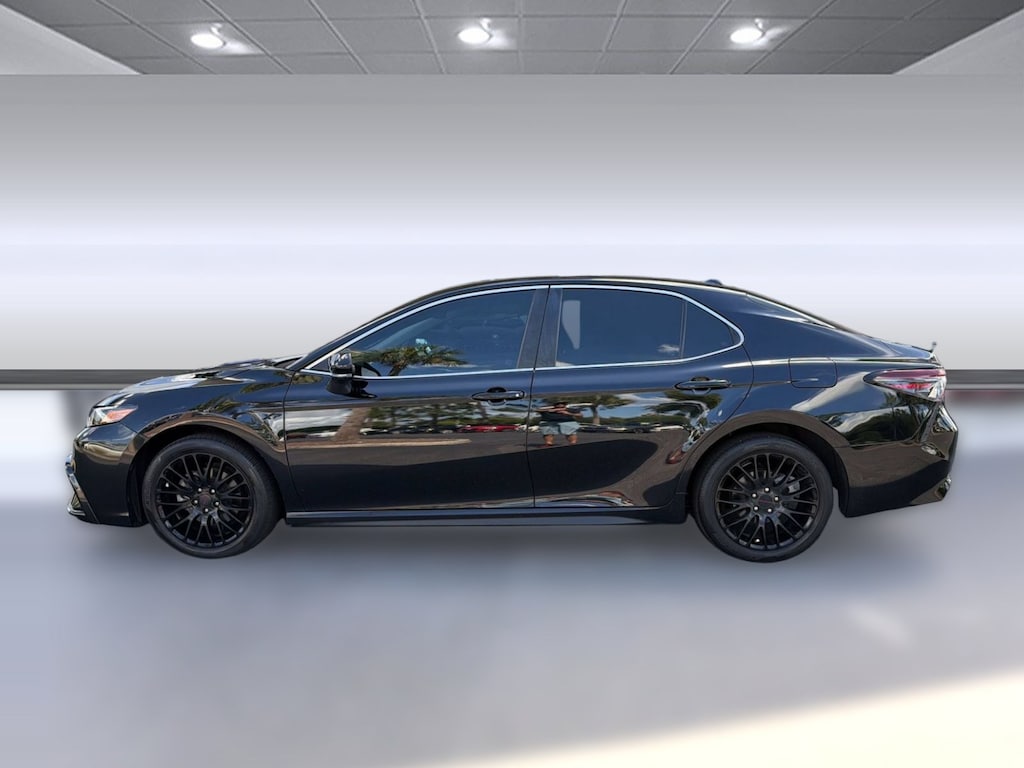 Used 2024 Toyota Camry SE Sedan